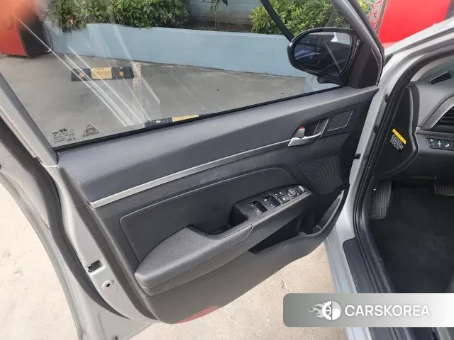 Hyundai The New Avante AD 2019 Серебристо-серый из Кореи, фото 5