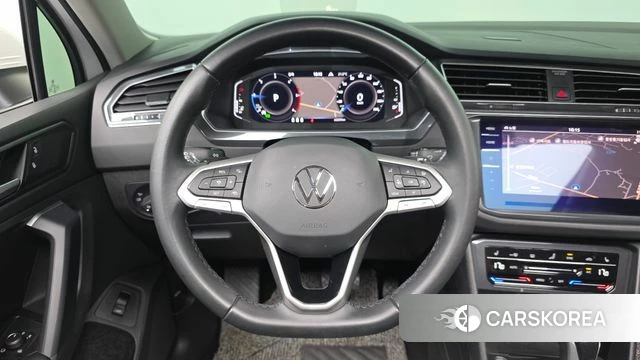 Volkswagen Tiguan second Generation 2022 Белый из Кореи, фото 5