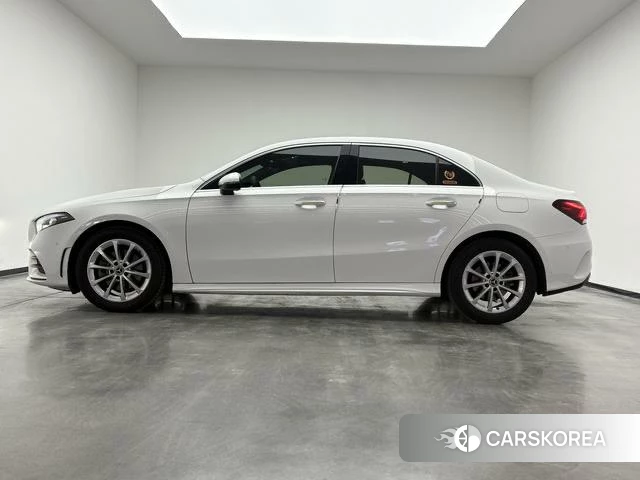 Mercedes-Benz Class A 2021 Белый из Китая, фото 5