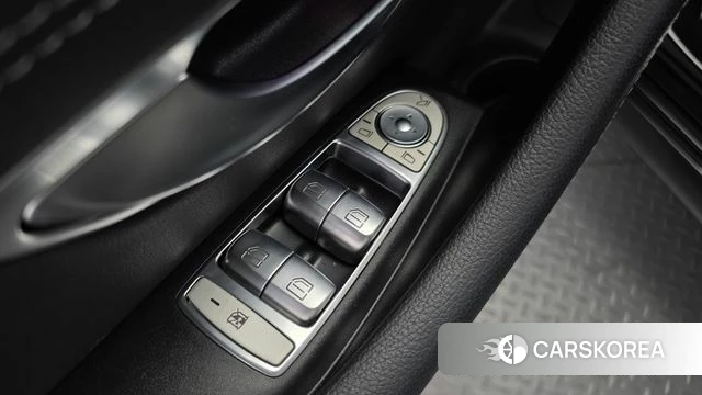 Mercedes-Benz E-Class W213 2021 Черный из Кореи, фото 5