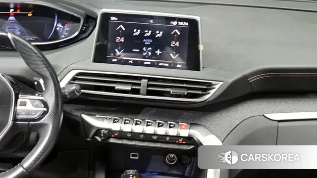 Peugeot 3008 second generation 2019 Белый из Кореи, фото 5