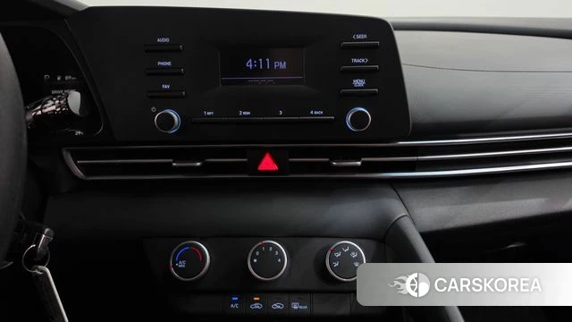 Hyundai Avante (CN7) 2021 Серебристо-серый из Кореи, фото 5