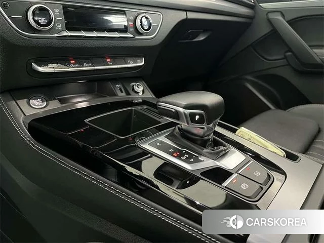 Audi Q5L 2023 Черный из Китая, фото 5