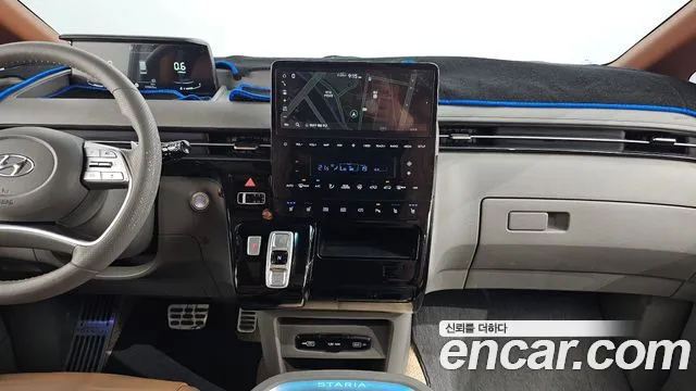 Hyundai Staria 2022 Белый из Кореи, фото 5