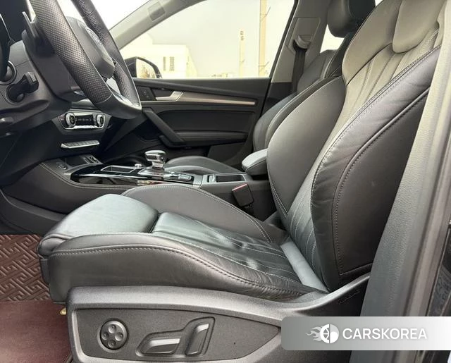Audi Q5L 2022 Черный из Китая, фото 5