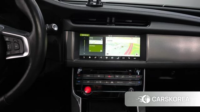 Jaguar XF (X260) 2018 Белый из Кореи, фото 5