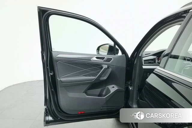 Volkswagen Tiguan L 2023 Черный из Китая, фото 5