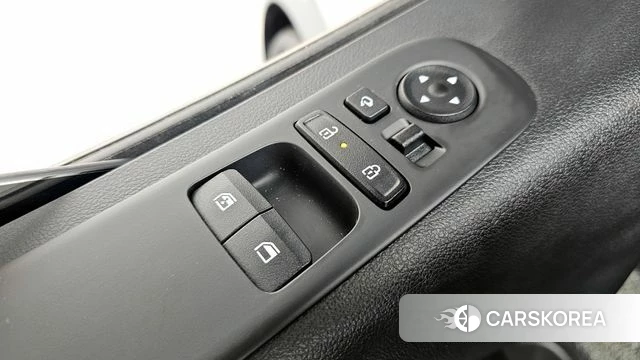 Hyundai The New Staria 2025 Серебристо-серый из Кореи, фото 5