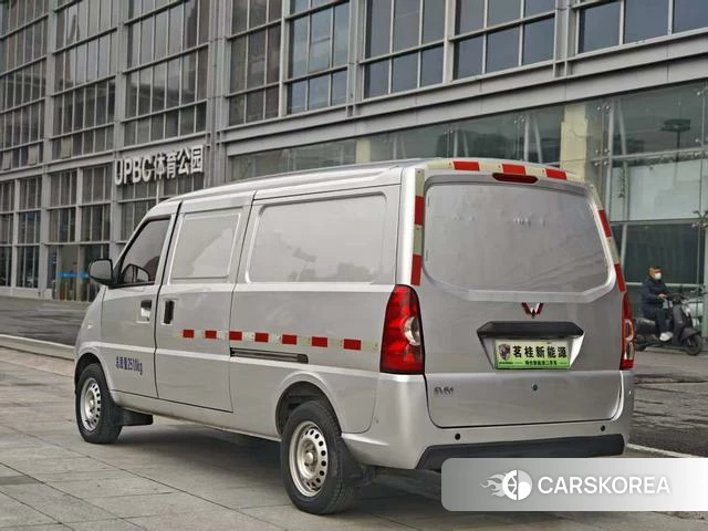 Wuling Automobile Wuling EV50 2023 Серебристо-серый из Китая, фото 5