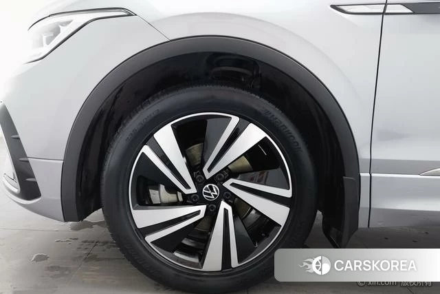 Volkswagen Tiguan X 2021 Темно-серый из Китая, фото 5