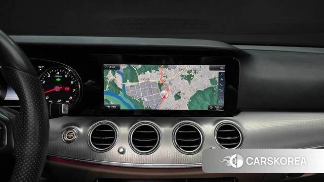 Mercedes-Benz E-Class W213 2018 Белый из Кореи, фото 5