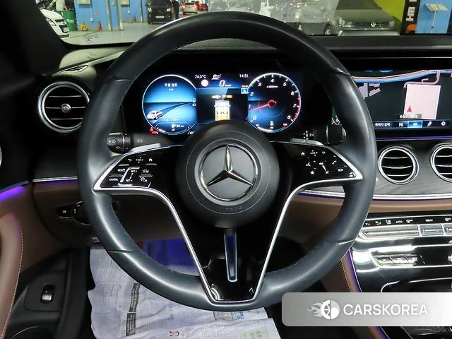 Mercedes-Benz E-Class W213 2022 Белый из Кореи, фото 5