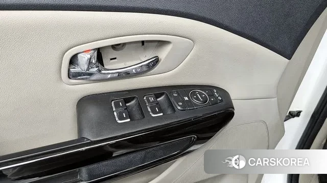 Kia The New Carnival 2018 Белый из Кореи, фото 5