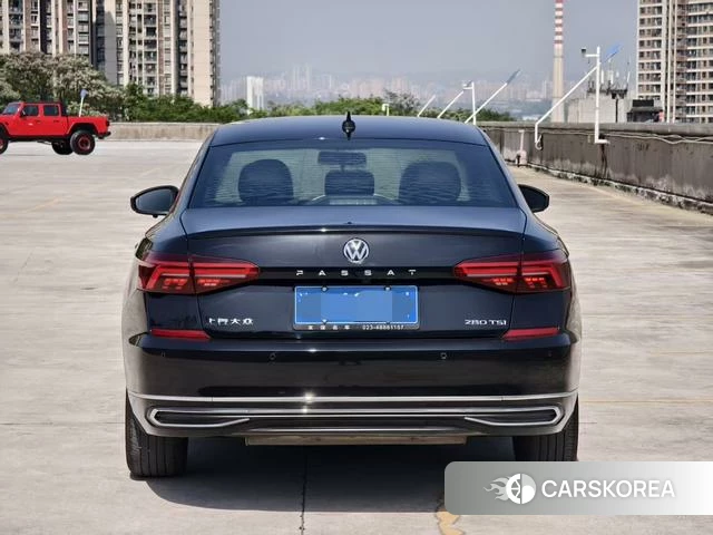 Volkswagen Passat 2021 Черный из Китая, фото 5