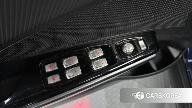 Ssangyong Tivoli Armor 2018 Синий из Кореи, фото 5