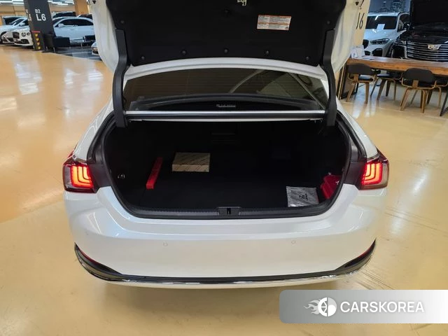 Lexus ES300h 7th generation 2025 Белый из Кореи, фото 5