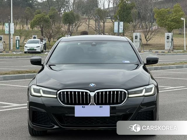BMW 5 series 2022 Черный из Китая, фото 5