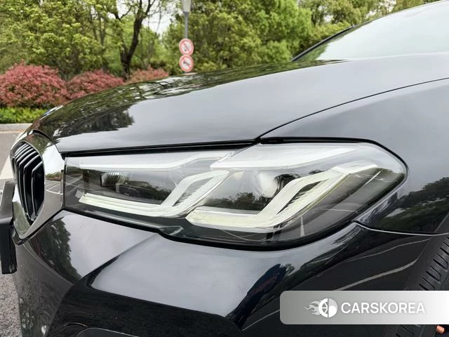 BMW 5 series 2022 Черный из Китая, фото 5