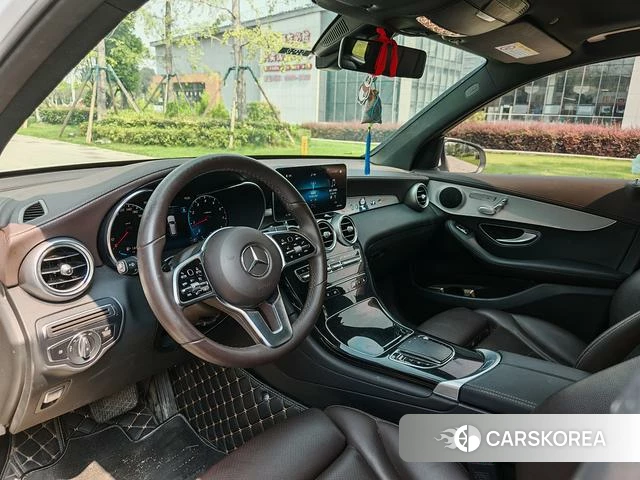 Mercedes-Benz GLC 2023 Белый из Китая, фото 5