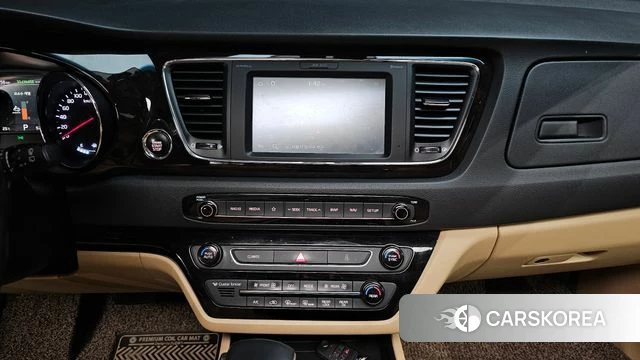 Kia The New Carnival 2018 Белый из Кореи, фото 5