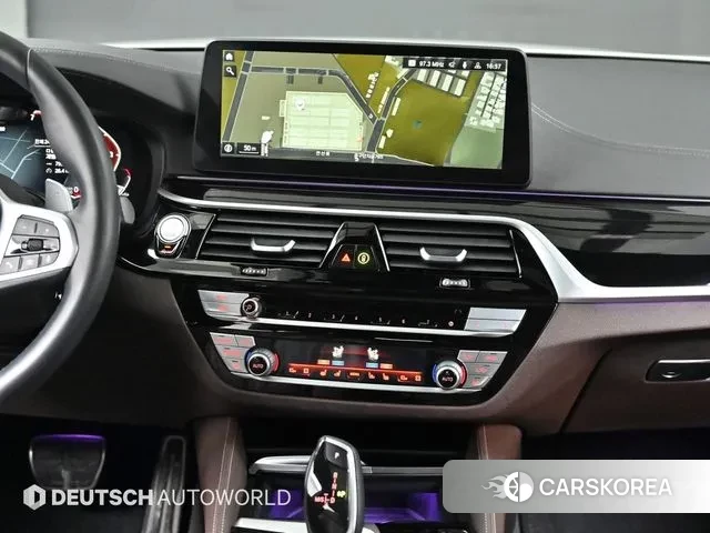 BMW 5 Series (G30) 2022 Белый из Кореи, фото 5