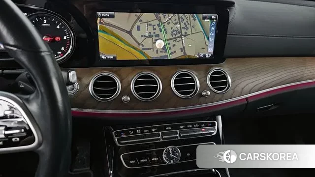 Mercedes-Benz E-Class W213 2019 Серый из Кореи, фото 5