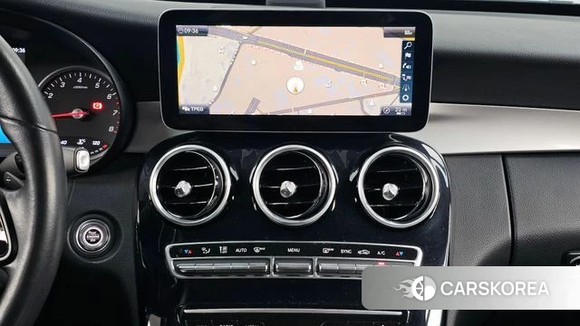 Mercedes-Benz C-Class W205 2019 Серебряный из Кореи, фото 5