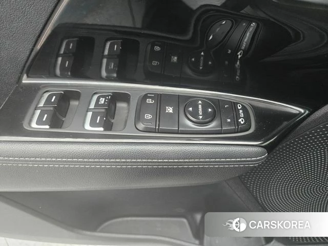Kia Niro 2018 Темно-зеленый из Кореи, фото 5