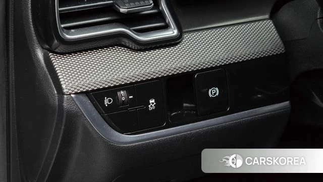 Kia Sportage 5th Generation 2022 Серебристо-серый из Кореи, фото 5