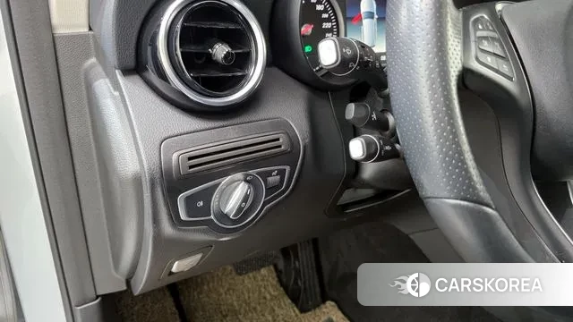 Mercedes-Benz GLC-Class X253 2018 Серебряный из Кореи, фото 5