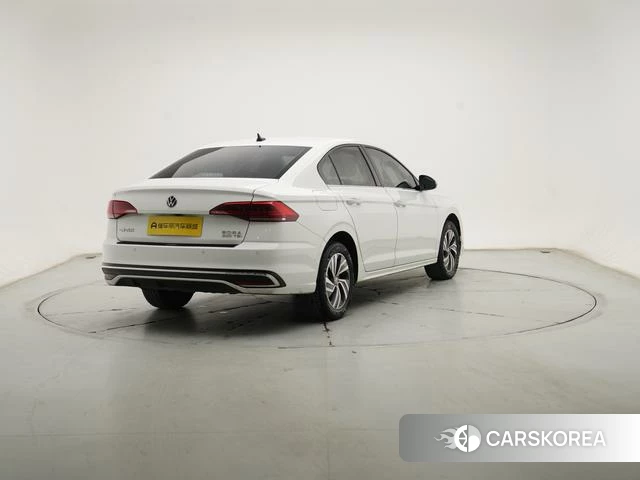 Volkswagen Bora 2023 Белый из Китая, фото 5