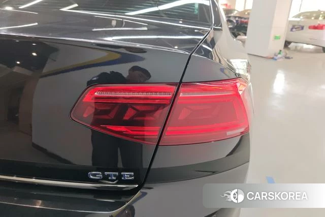 Volkswagen Magotan PHEV 2023 Черный из Китая, фото 5