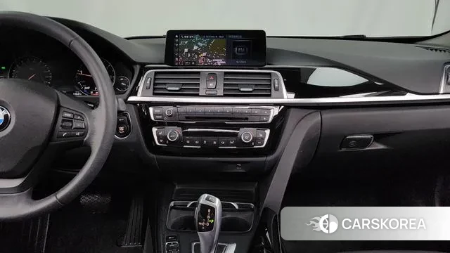 BMW 3 Series (F30) 2018 Белый из Кореи, фото 5