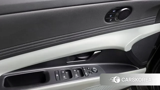 Hyundai The New Avante (CN7) 2023 Серый из Кореи, фото 5