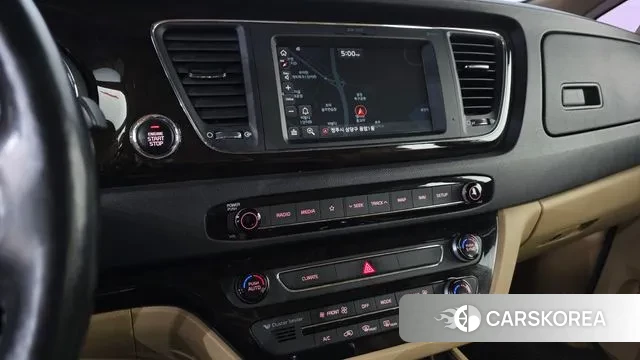 Kia The New Carnival 2018 Белый из Кореи, фото 5