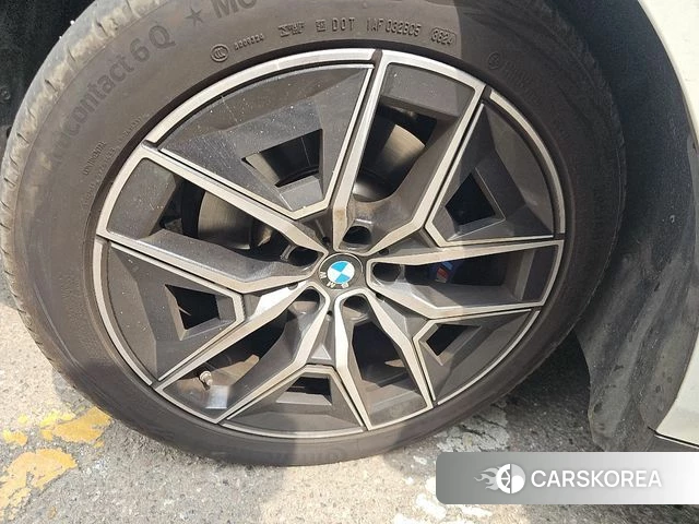 BMW 5 Series (G60) 2025 Белый из Кореи, фото 5