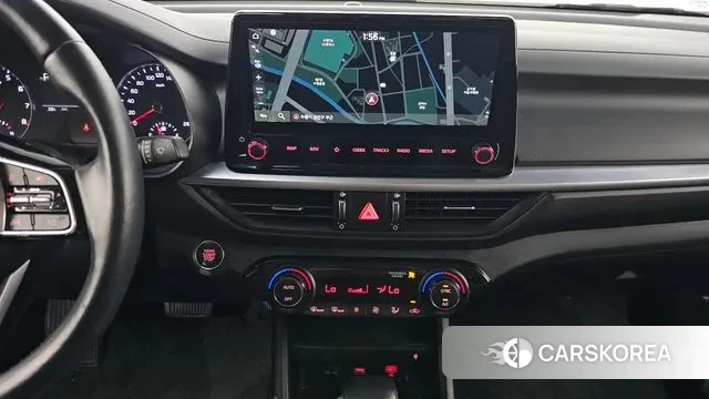 Kia The New K3 2nd generation 2021 Белый из Кореи, фото 5