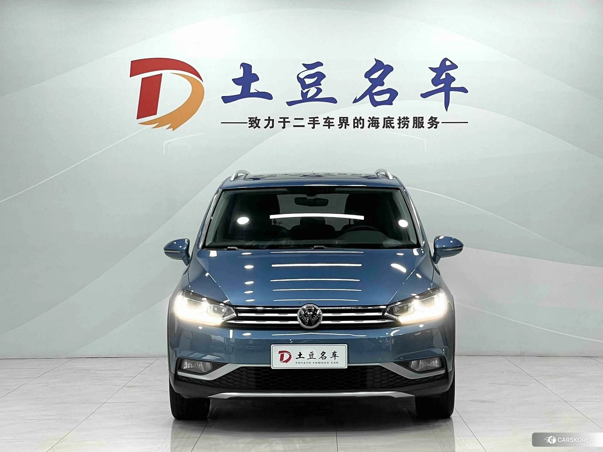 Volkswagen Touran L 2023 Синий из Китая, фото 5