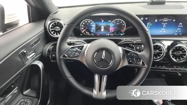 Mercedes-Benz A-Class W177 2025 Белый из Кореи, фото 5