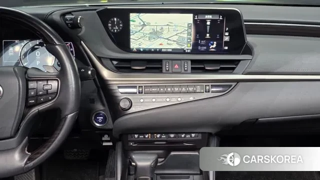 Lexus ES300h 7th generation 2018 Серебристо-серый из Кореи, фото 5