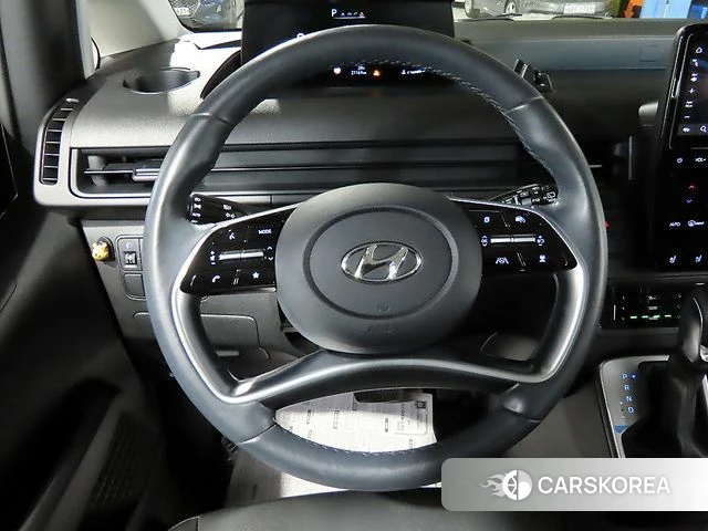 Hyundai Staria 2022 Желтый из Кореи, фото 5