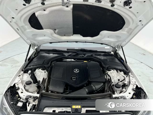 Mercedes-Benz Class C 2023 Белый из Китая, фото 5