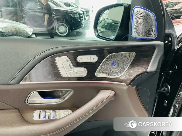 Mercedes-Benz GLS 2023 Черный из Китая, фото 5