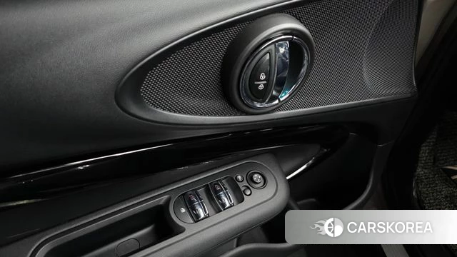 Mini Cooper Clubman 2021 Песочный из Кореи, фото 5