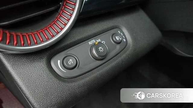 Chevrolet (GM Daewoo) Trax Crossover 2023 Красный из Кореи, фото 5