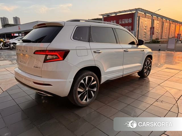 Skoda Krok 2024 Белый из Китая, фото 5