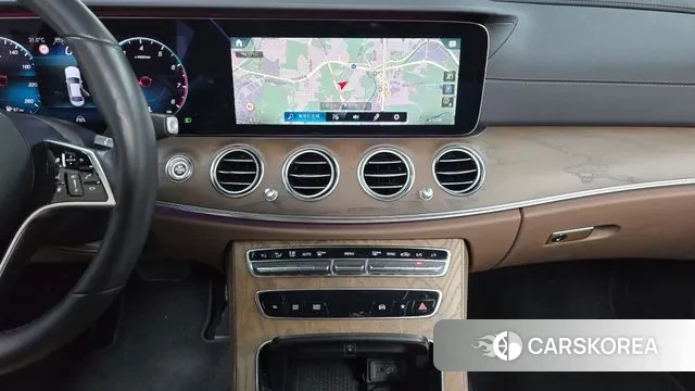 Mercedes-Benz E-Class W213 2020 Белый из Кореи, фото 5