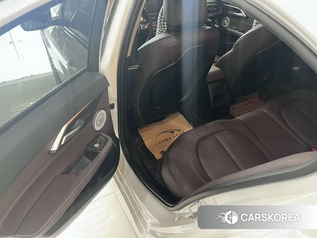 BMW 1 series 2023 Белый из Китая, фото 5