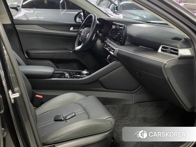 Kia K5 3rd generation 2023 Серый из Кореи, фото 5