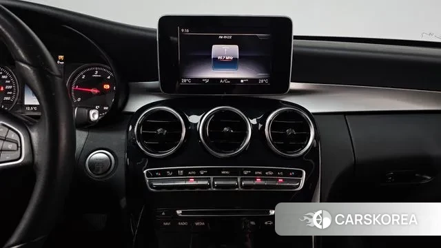 Mercedes-Benz C-Class W205 2018 Черный из Кореи, фото 5